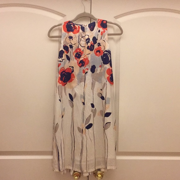 Fun trapeze dress.  Almost new! - Picture 4 of 4